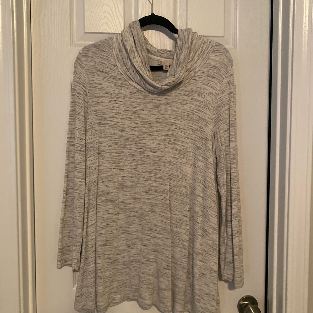 Lila Rose Tunic Size L